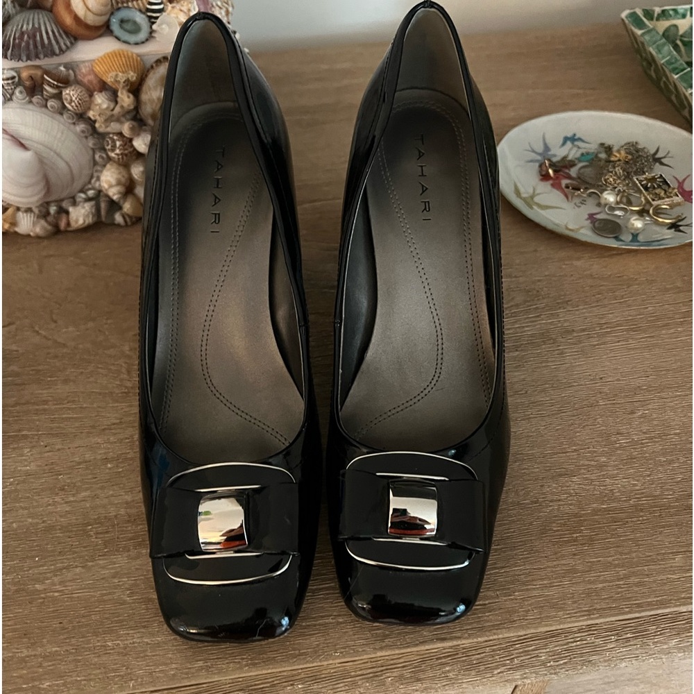Tahari heels